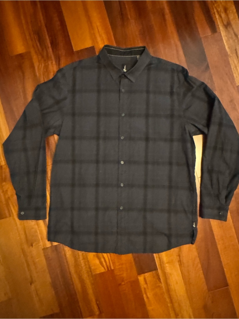 Howe Men's Black Plaid Long-Sleeve Button-Down Shirt